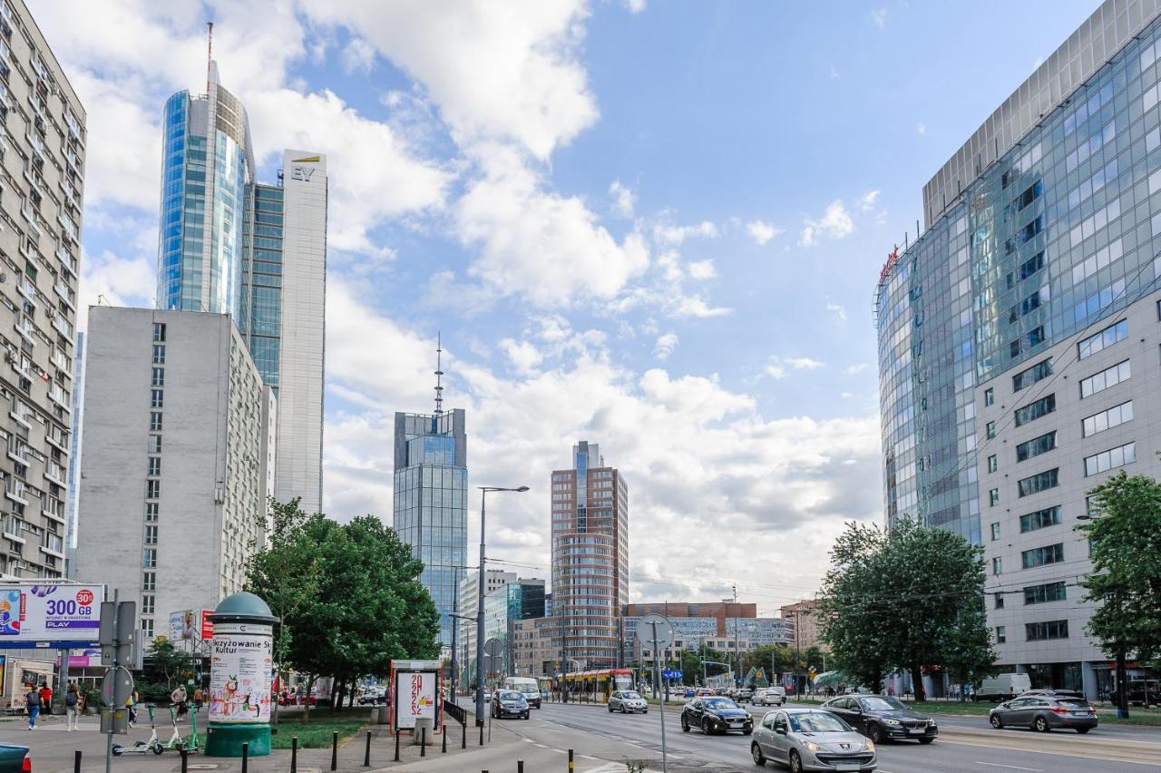 Luxury Apartments Near Warsaw Uprising Museum エクステリア 写真